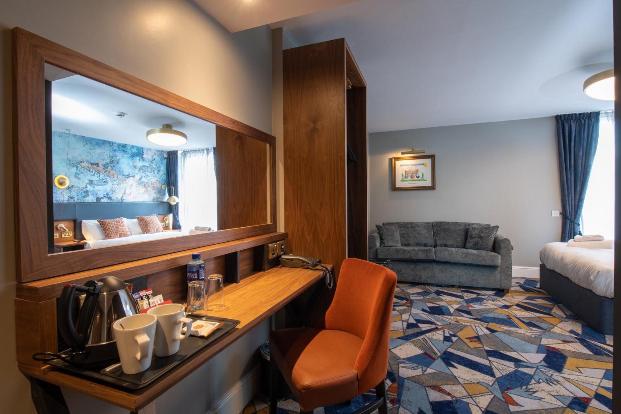 Keavan's Port Hotel, 4* Dublino